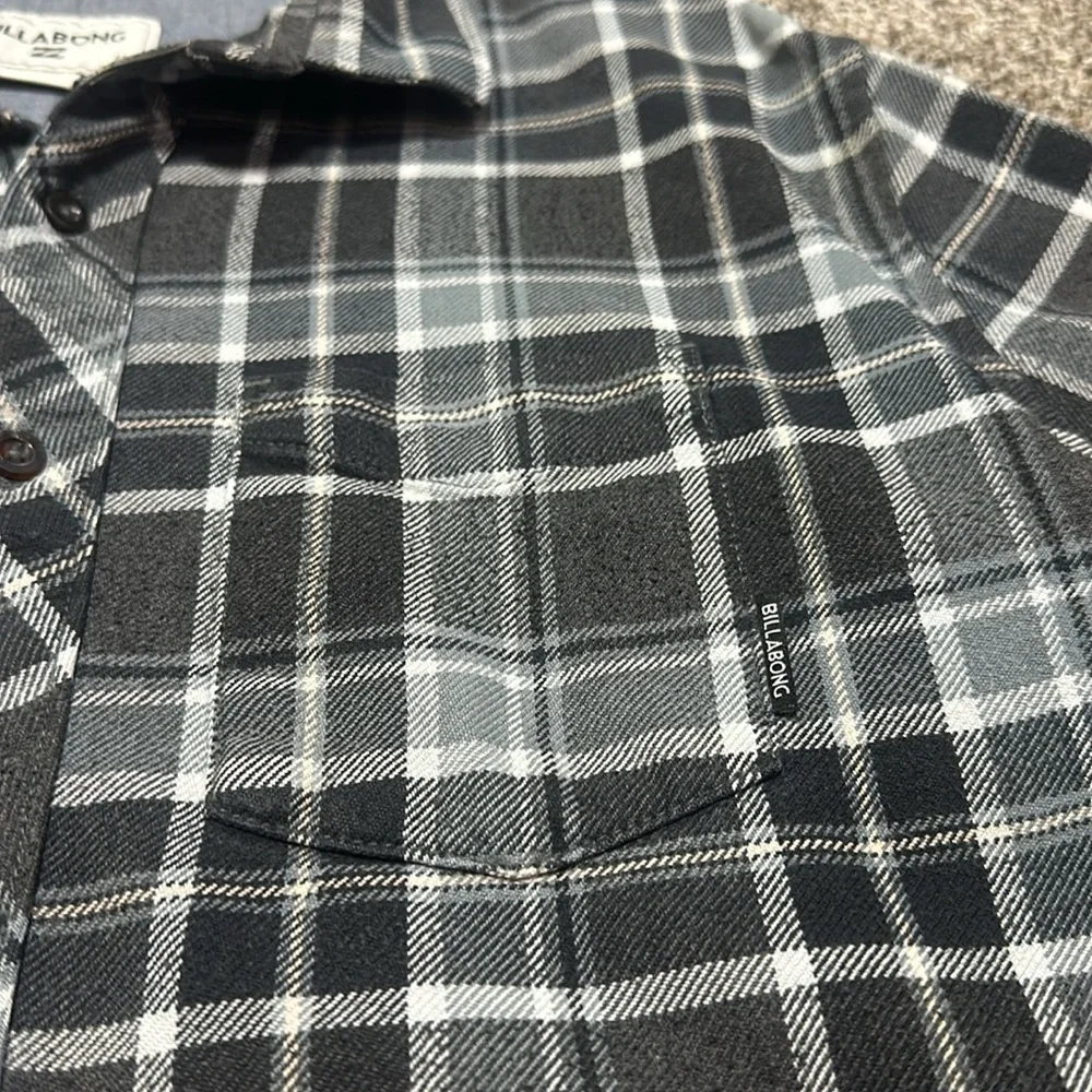 Billabong Men's Henderson Long Sleeve Woven Flannel medium Black Heather - Picture 9 of 12